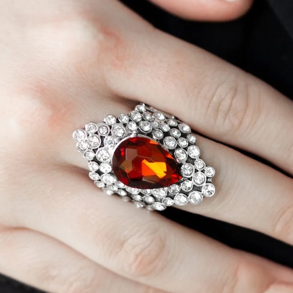 paparazzi Jewelry - Hollywood Heiress Bling Orange Brown Stretchy Band Ring